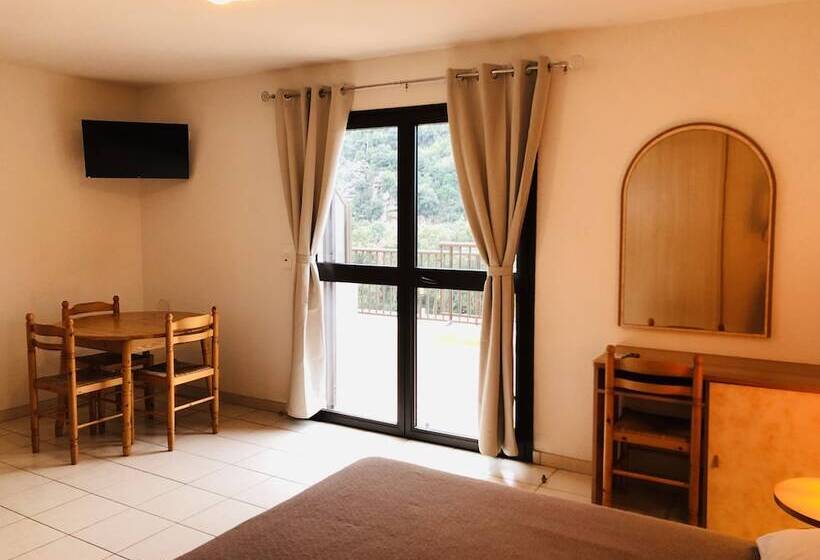 Отель Hôtel Cala Di Sole