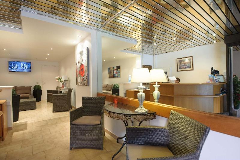 Отель Hôtel Cala Di Sole