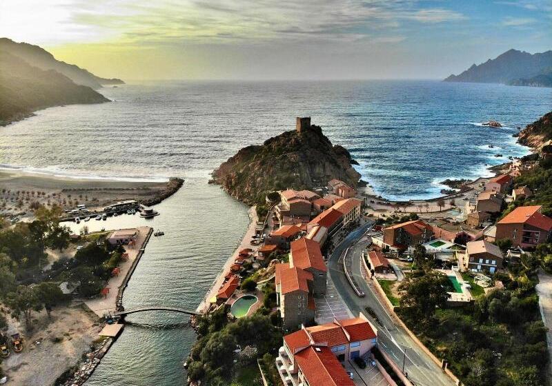 Отель Hôtel Cala Di Sole