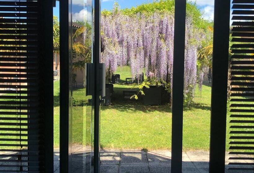 호텔 Hôtel & Séminaire Le Patio Occitan   Toulouse Ouest   Francazal