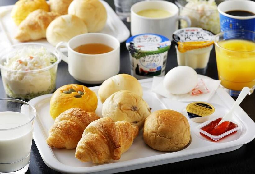 בית מלון כפרי Jr Inn Sapporo