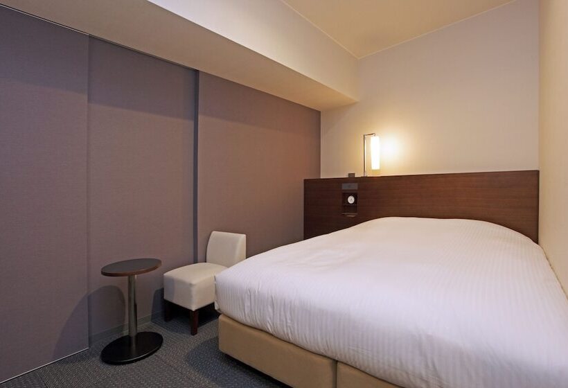 בית מלון כפרי Jr Inn Sapporo