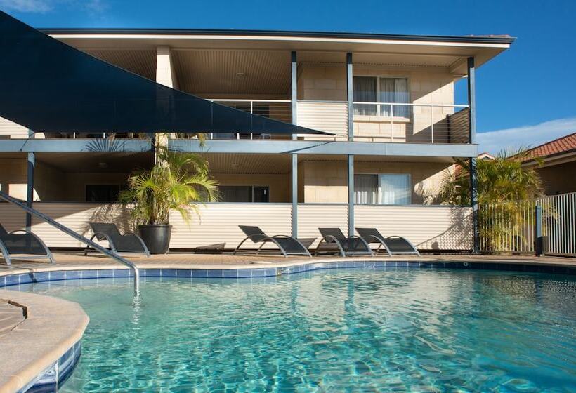 هتل Kalbarri Edge Resort