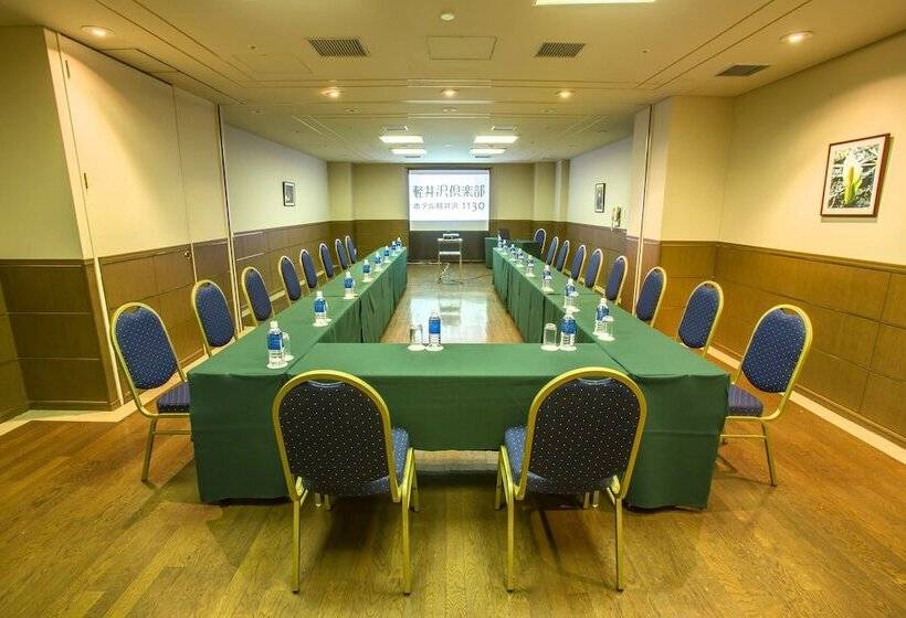 Karuizawakurabu Hotel 1130 Hewitt Resort