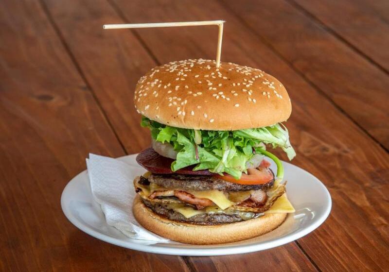 فندق Kings Creek Station