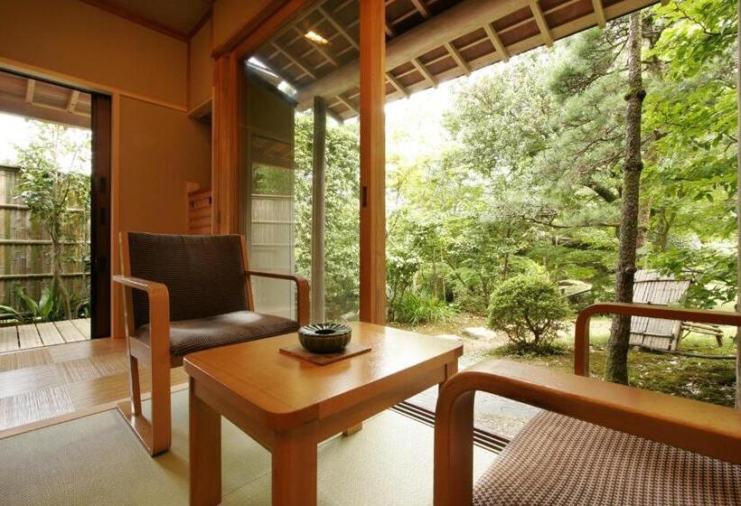فندق Koshi No Yado Takashimaya
