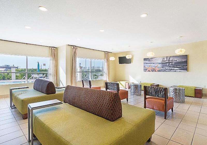 酒店 La Quinta By Wyndham Mathis