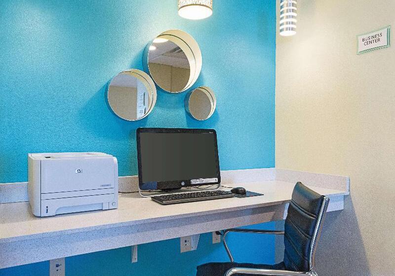 酒店 La Quinta By Wyndham Mathis