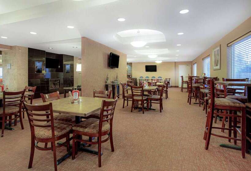 فندق La Quinta By Wyndham Bismarck