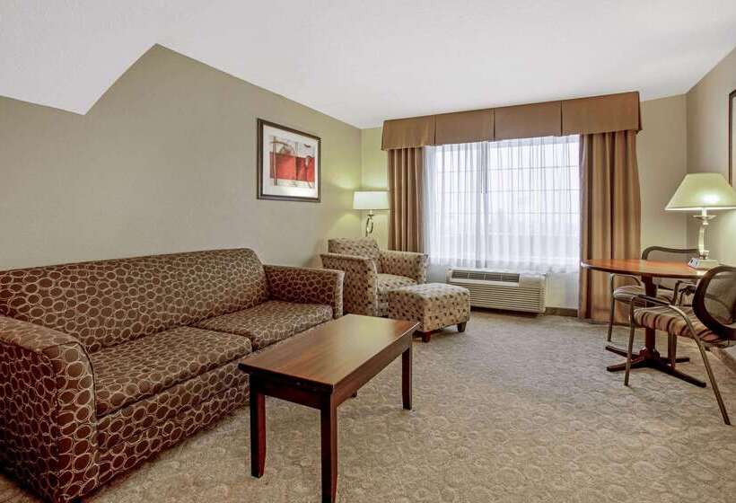 فندق La Quinta By Wyndham Bismarck