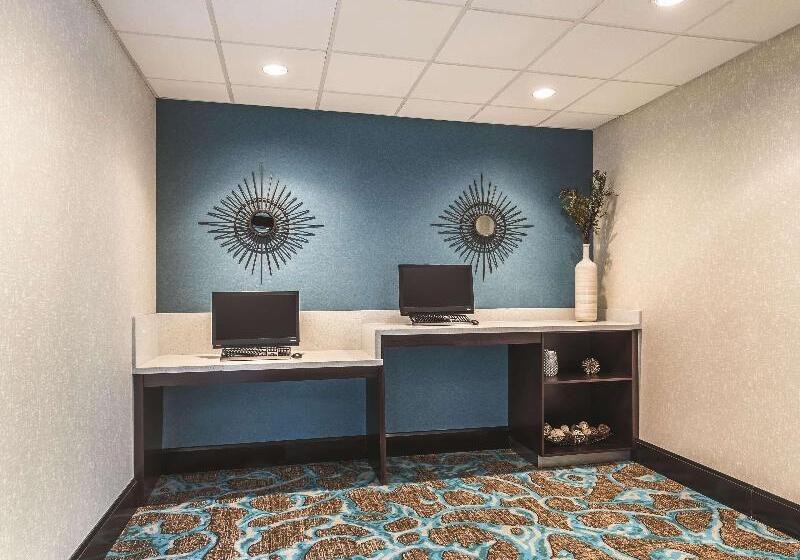 فندق La Quinta By Wyndham Dallas Grand Prairie South