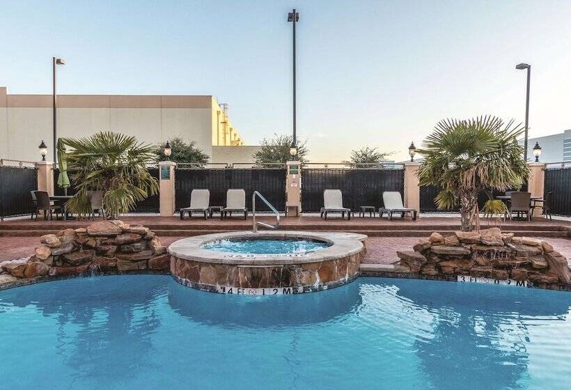 فندق La Quinta By Wyndham Dallas Grand Prairie South