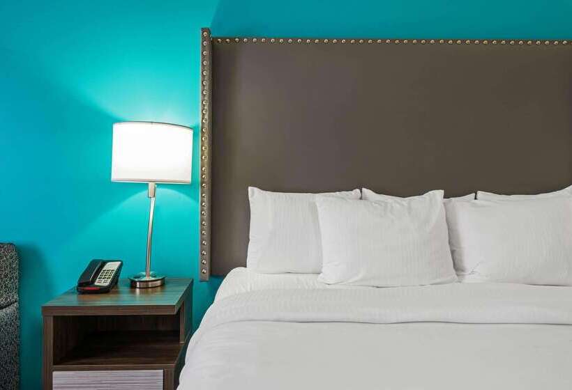 فندق La Quinta By Wyndham Jamestown