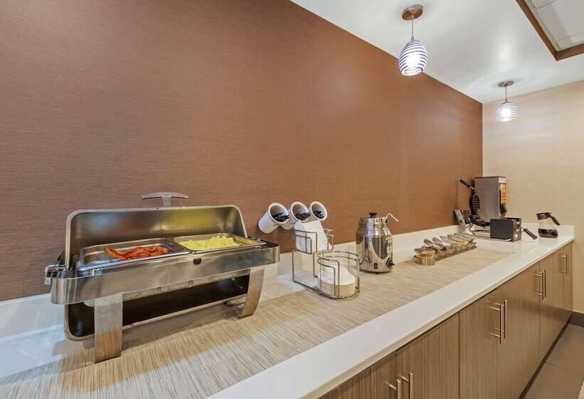 فندق La Quinta By Wyndham Jamestown