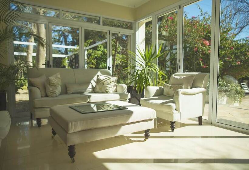 ホテル Last Word Constantia