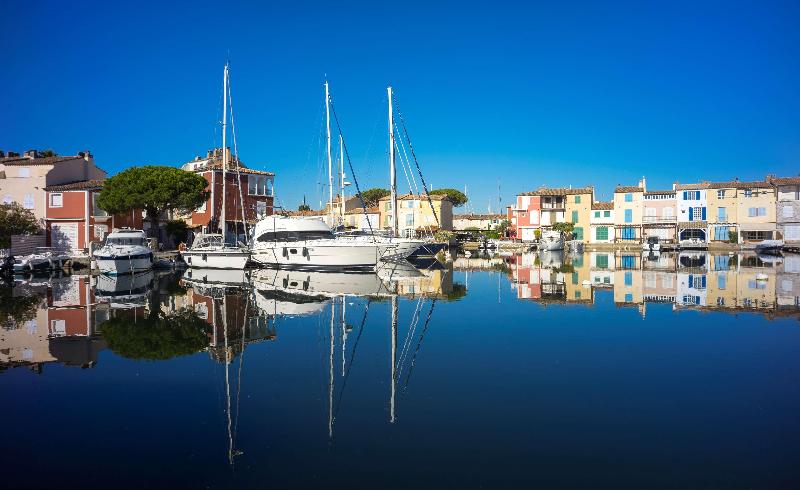 Отель Le Suffren