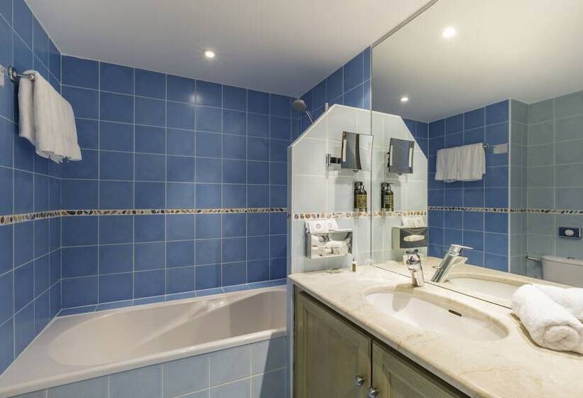 Отель Le Suffren