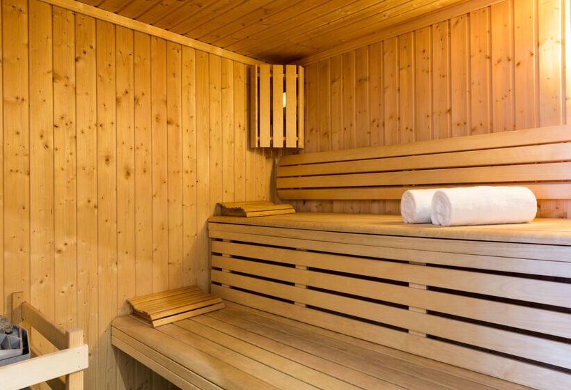 فندق Les Vignes De La Chapelle, The Originals Relais