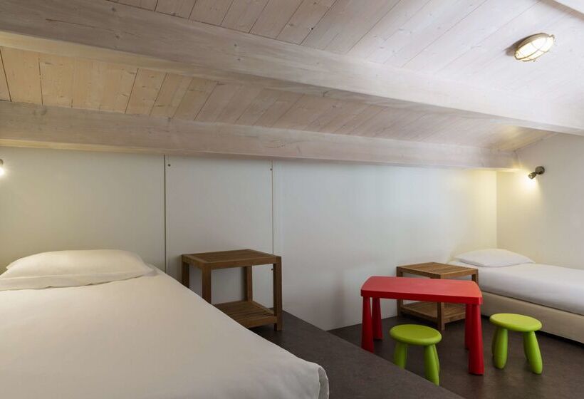 ホテル Les Vignes De La Chapelle, The Originals Relais