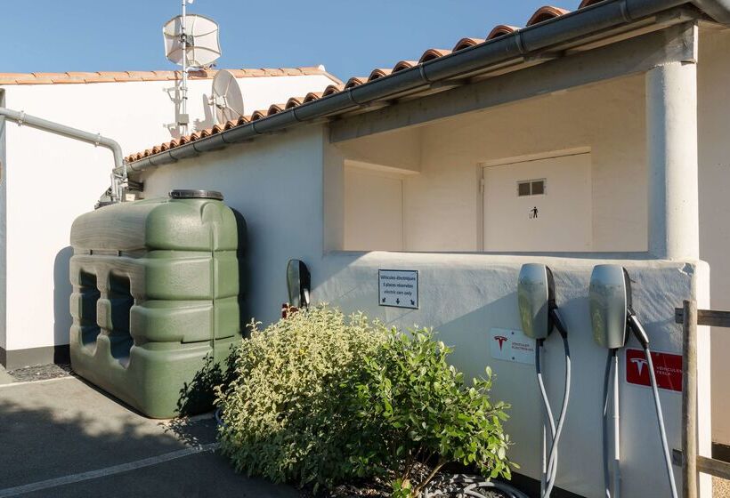 فندق Les Vignes De La Chapelle, The Originals Relais