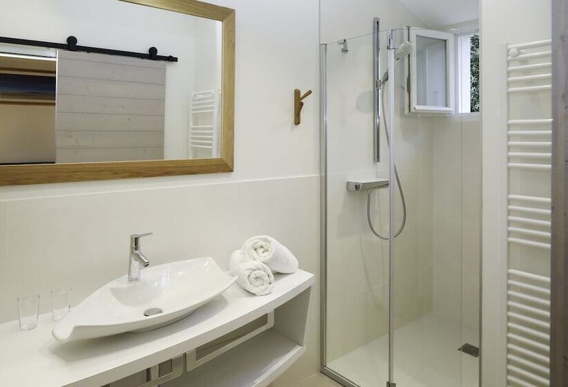 فندق Les Vignes De La Chapelle, The Originals Relais