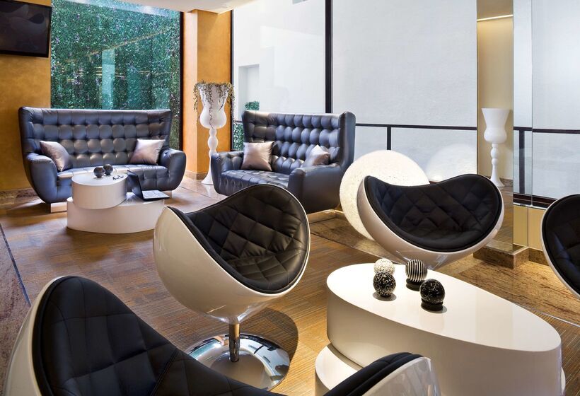 בית מלון כפרי NH Ourense