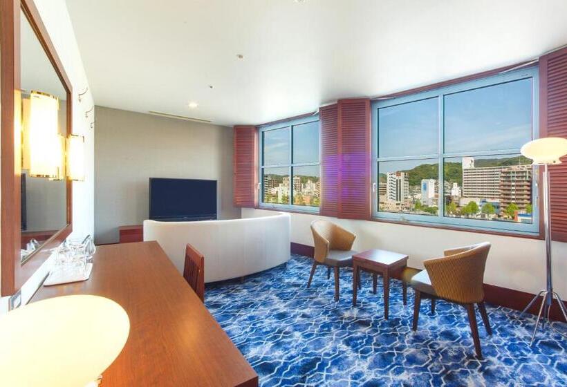 Premier Hotel Mojiko