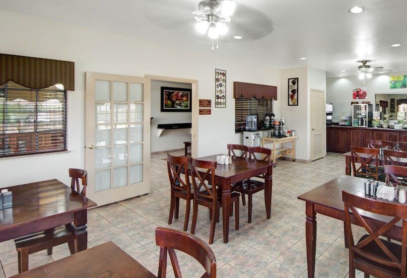 酒店 Quality Inn & Suites