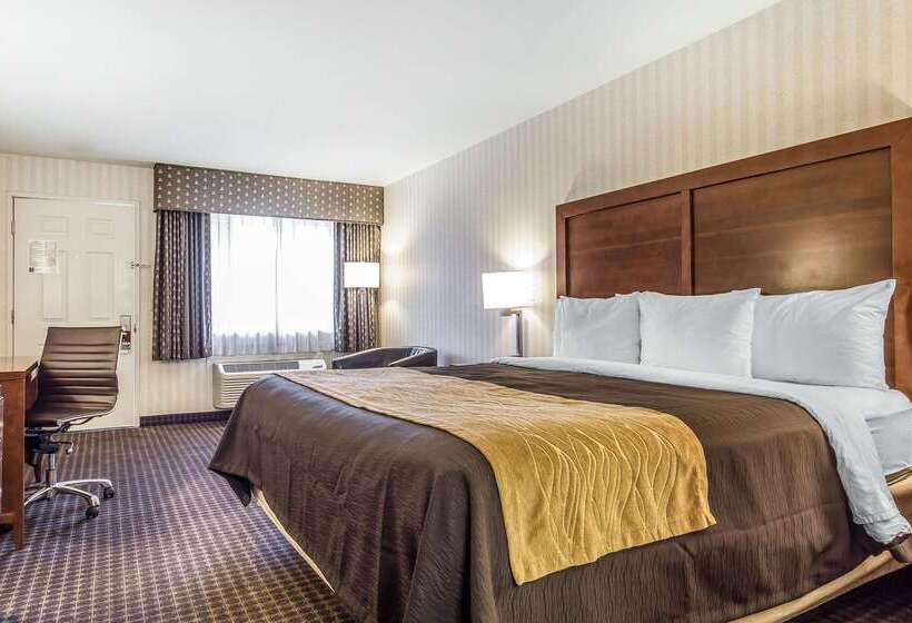 בית מלון כפרי Quality Inn Half Moon Bay Miramar Beach