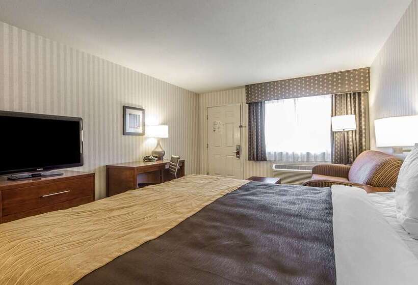 בית מלון כפרי Quality Inn Half Moon Bay Miramar Beach