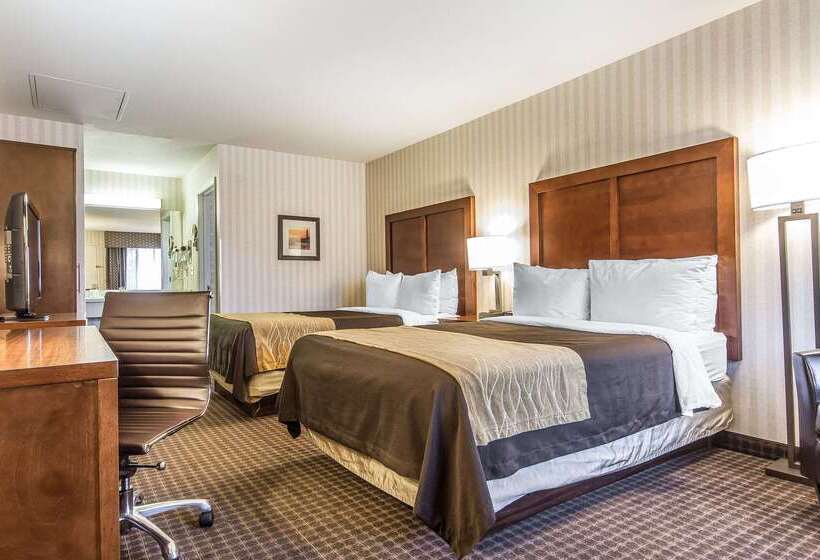 בית מלון כפרי Quality Inn Half Moon Bay Miramar Beach