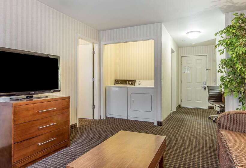 בית מלון כפרי Quality Inn Half Moon Bay Miramar Beach