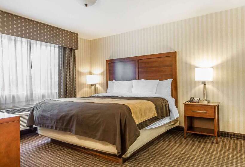 בית מלון כפרי Quality Inn Half Moon Bay Miramar Beach