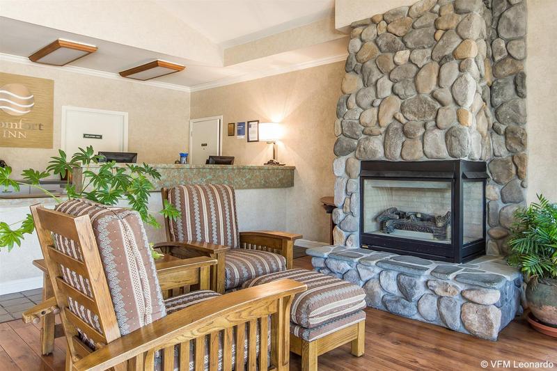 בית מלון כפרי Quality Inn Half Moon Bay Miramar Beach