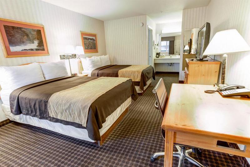 בית מלון כפרי Quality Inn Half Moon Bay Miramar Beach