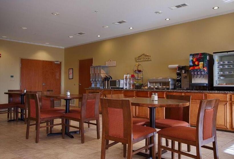 Отель Quality Inn