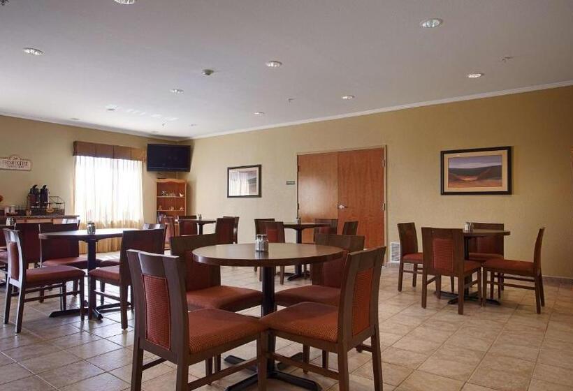 Отель Quality Inn