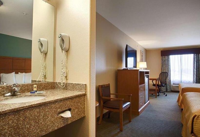 Отель Quality Inn