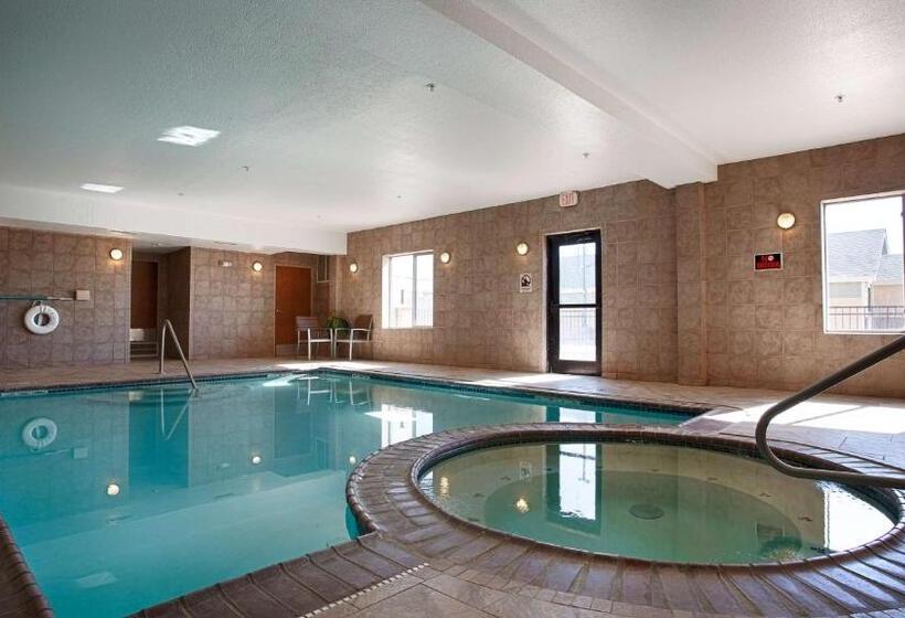 Отель Quality Inn