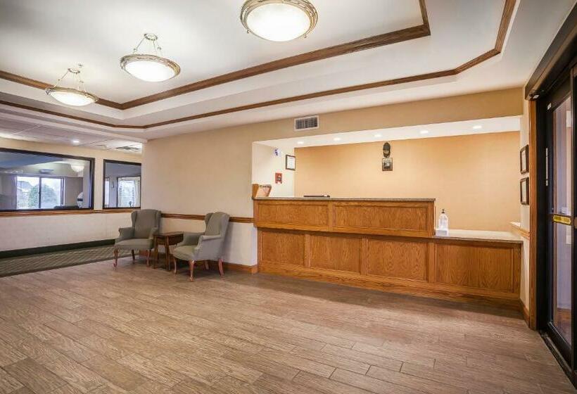 ホテル Tahlequah Inn