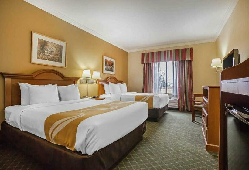 ホテル Tahlequah Inn