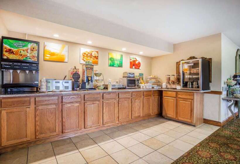 ホテル Tahlequah Inn