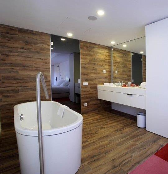 Отель Room Mate Pau