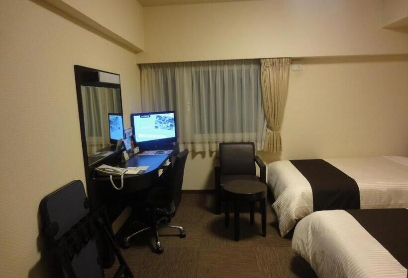 ホテル Route Inn Yokohama Bashamichi