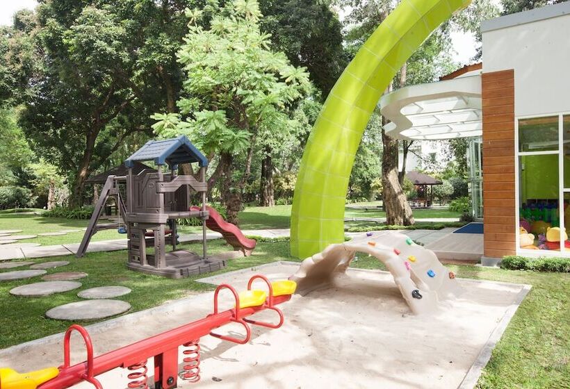 호텔 Royal Ambarrukmo Yogyakarta