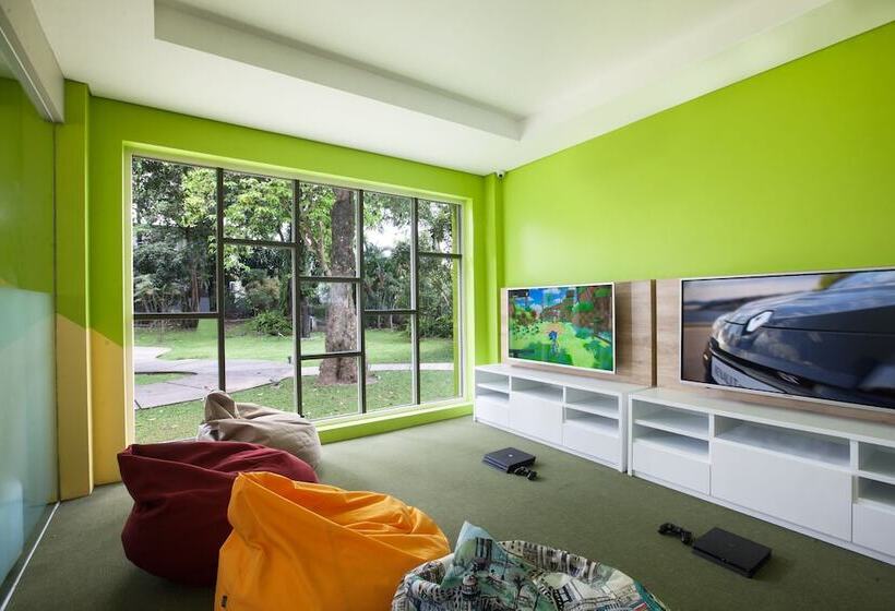 호텔 Royal Ambarrukmo Yogyakarta