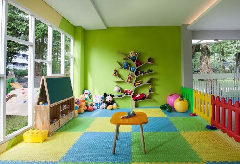 호텔 Royal Ambarrukmo Yogyakarta