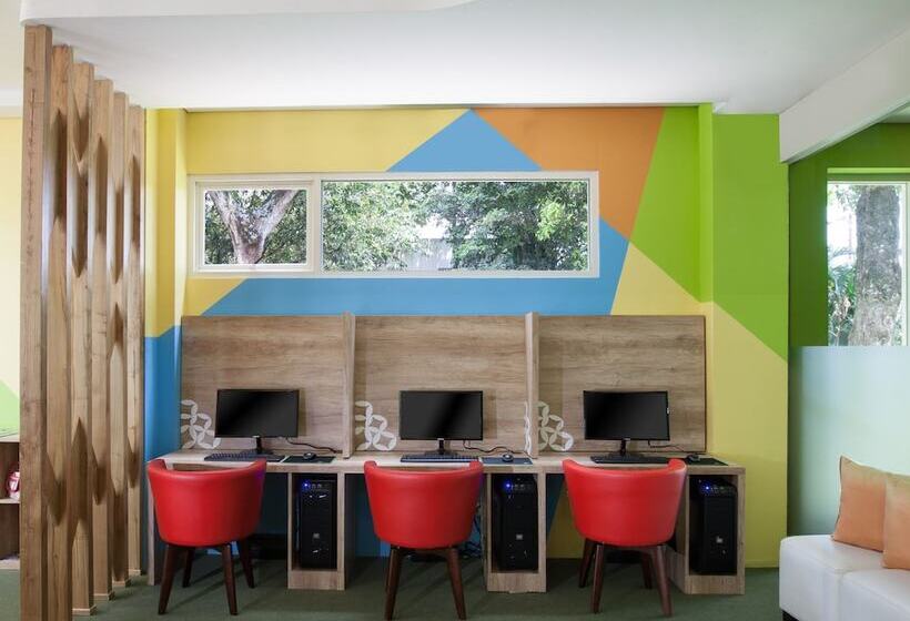 호텔 Royal Ambarrukmo Yogyakarta