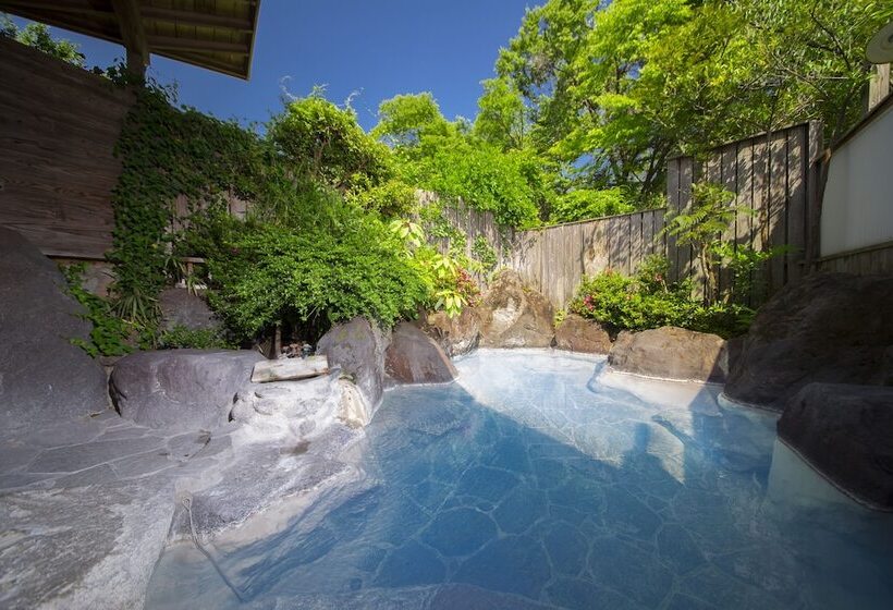 ホテル Ryokan Nobiru Sansou