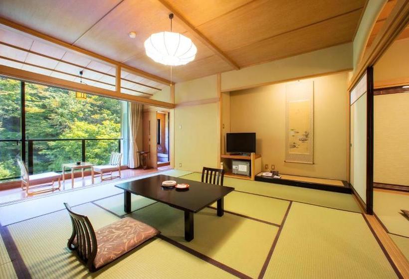 בית מלון כפרי Osawa Onsen Sansuikaku